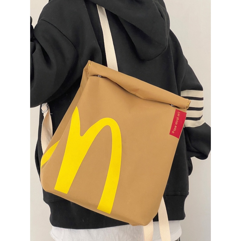 Mùa Đông 2022 Mới Vải Nylon Mcdonald Túi Đeo Vai Ngách Cá Tính Học Một Dropshipping Có Thể Thay Đổi Logo