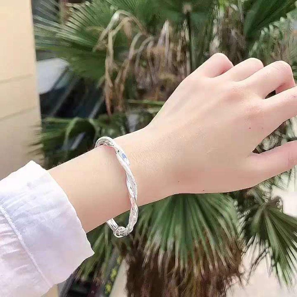 Vòng Tay Hợp Kim Dạng Hở Thiết Kế Tinh Tế Thời Trang Cho Nữ