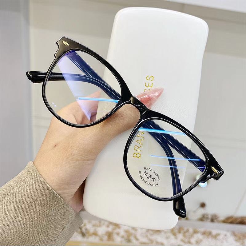 (KIQI-FASHION) COD Mắt Kính Cận Thị Gọng Vuông Đơn Giản Cổ Điển Chống Ánh Sáng Xanh Phong Cách Hàn Quốc Cho Học Sinh Nam Nữ