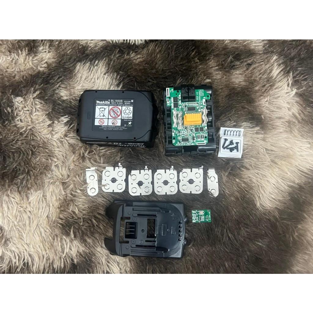 Vỏ mạch nhận sạc zin Makita 18V có cân bằng và led báo pin. . BN.