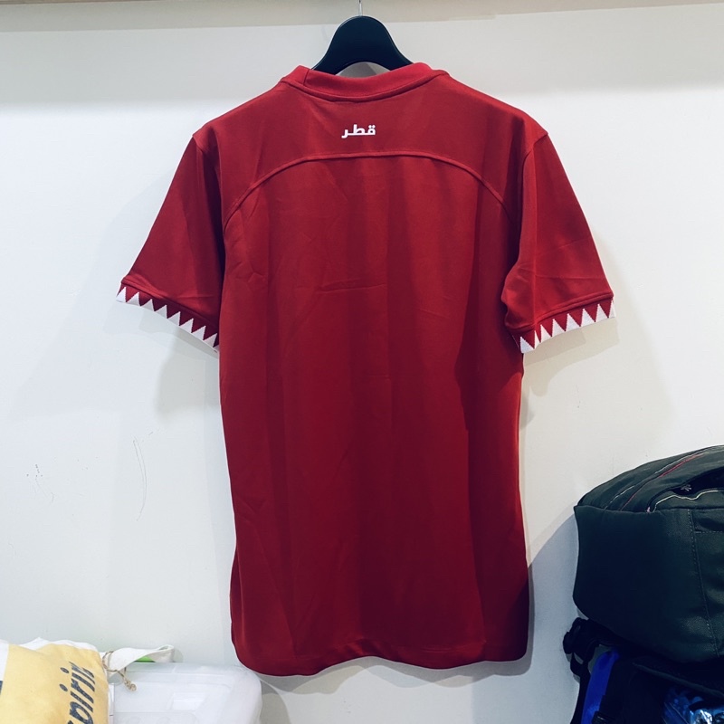 Áo bóng đá Qatar 2022/23