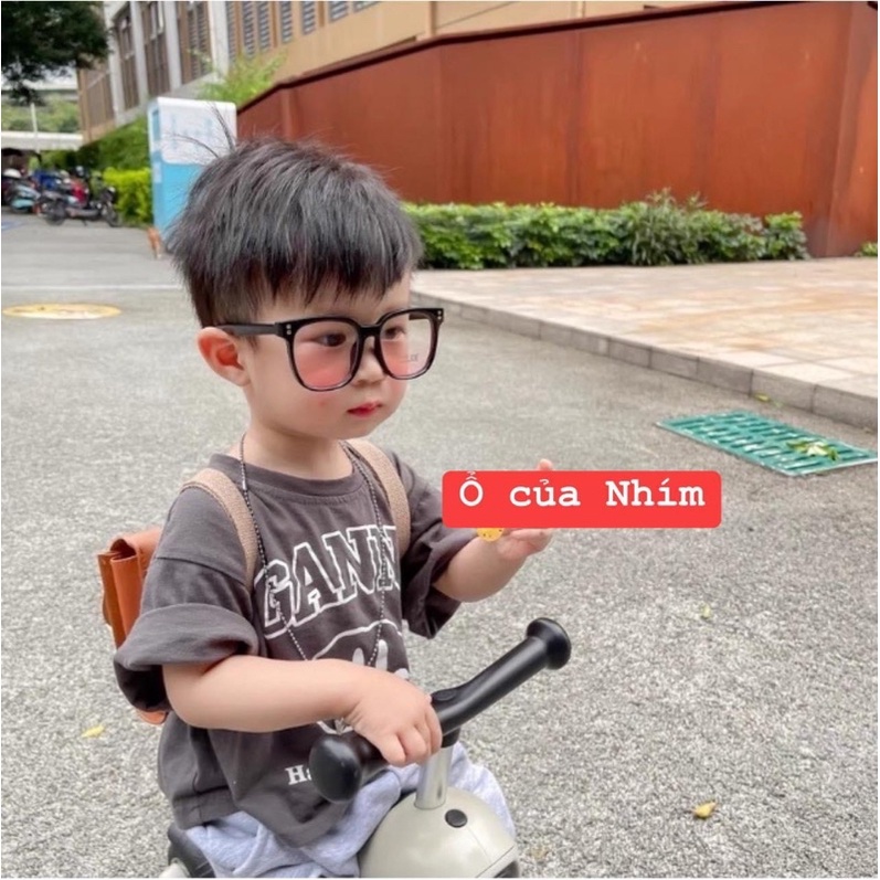 Kính má hồng cho bé