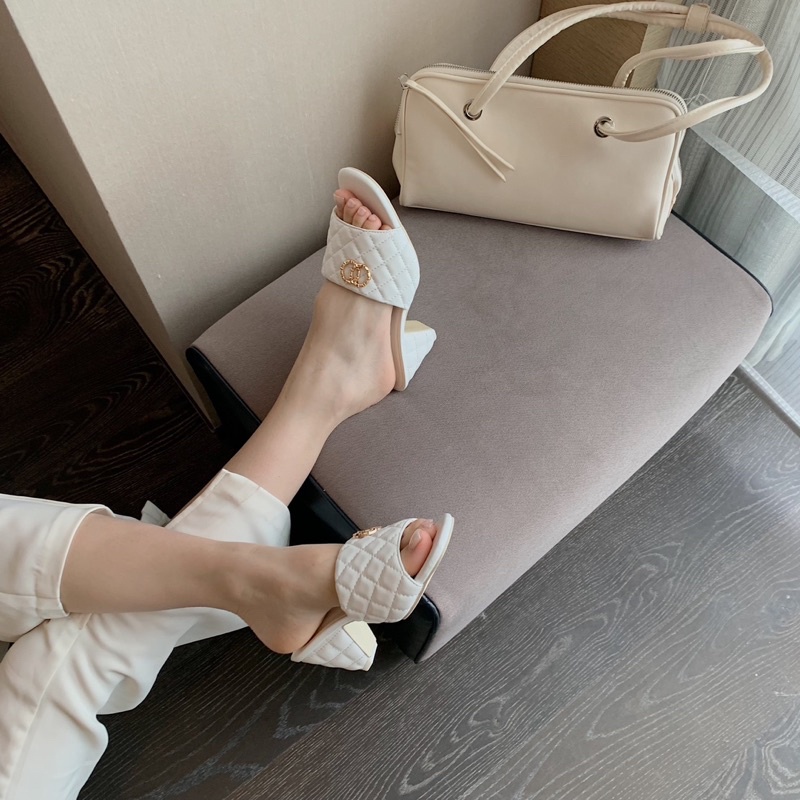 CÓ SẴN Guốc kẻ ô trám logo 💕💕VIDEO THẬT SHOP QUAY