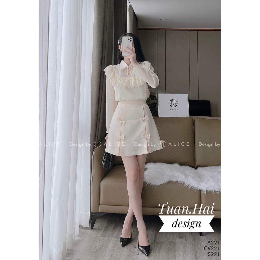 Áo cổ bèo cài cúc tiểu thư sang chảnh siêu hot