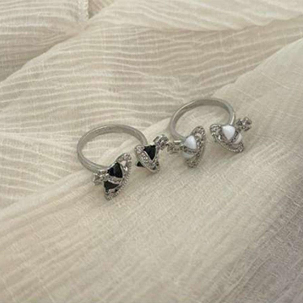 Fallforbeauty Nhẫn Saturn Thiết Kế Hình Hành Tinh Đôi Đơn Giản Tinh Tế Thời Trang Cho Nữ|Nhẫn Đồng Phong Cách Hàn Quốc