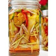 Chân Gà Ngâm Sả Tắc