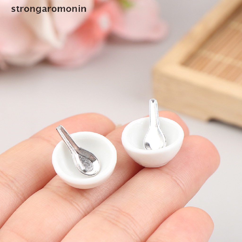 Bộ 4 Món Chén / Muỗng / Bát Ăn Súp Mini Bằng Gốm Tỉ Lệ 1: 12 Trang Trí Nhà Búp Bê