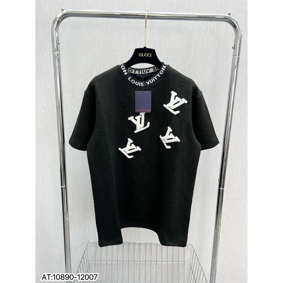 Áo Phông LV Nam Nữ Thêu Logo Xù Cao Cấp - Áo Thun LV Nam Nữ Họa Tiết Vân Nổi Cực Đẹp | BigBuy360 - bigbuy360.vn