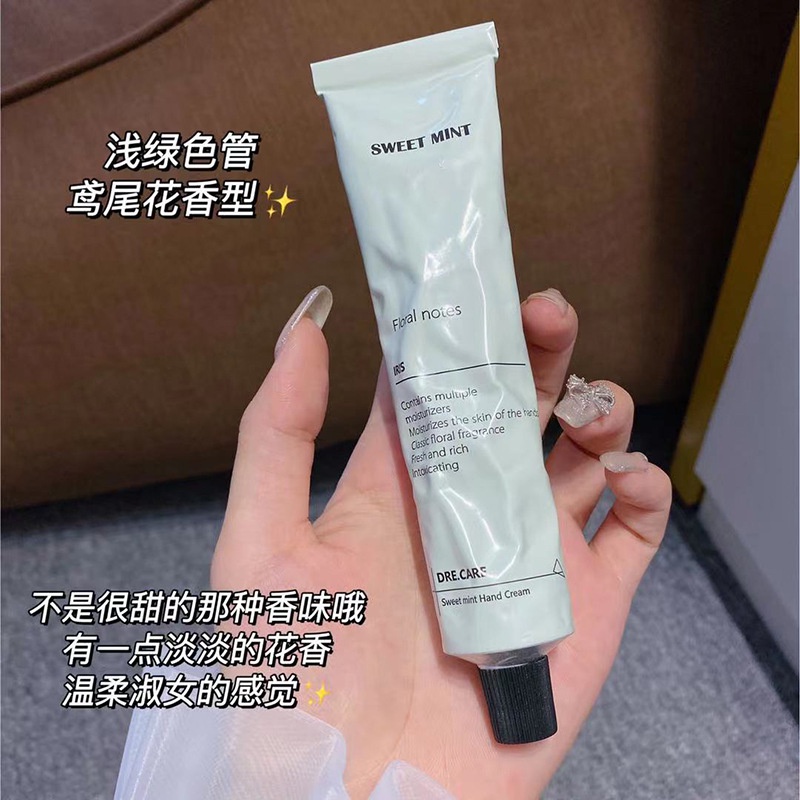 Kem Dưỡng Ẩm Da Tay Chống Khô Và Làm Mờ Vết Thâm