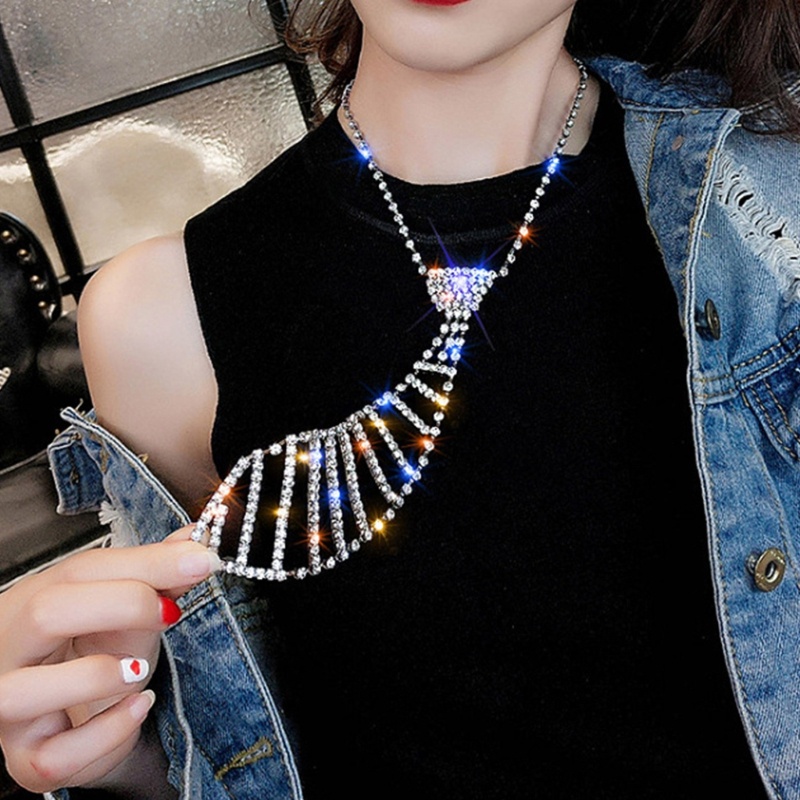Vòng cổ Đính Đá Dùng Để Đi Tiệc Cưới Dành Cho Nữ
