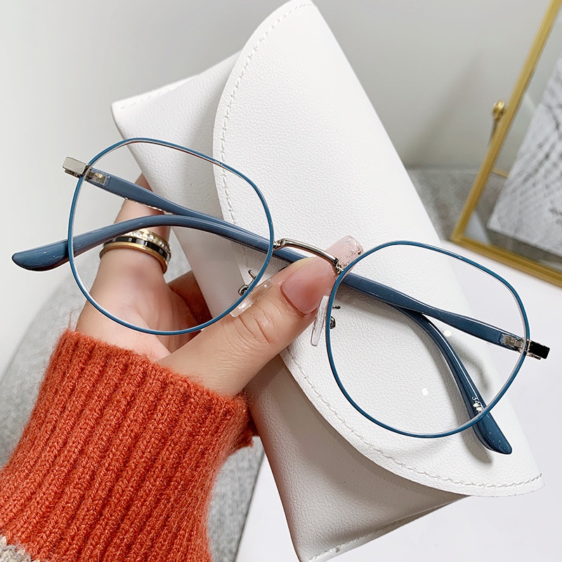 Mắt Kính Chống Bức Xạ Cho Cả Nam Và Nữ