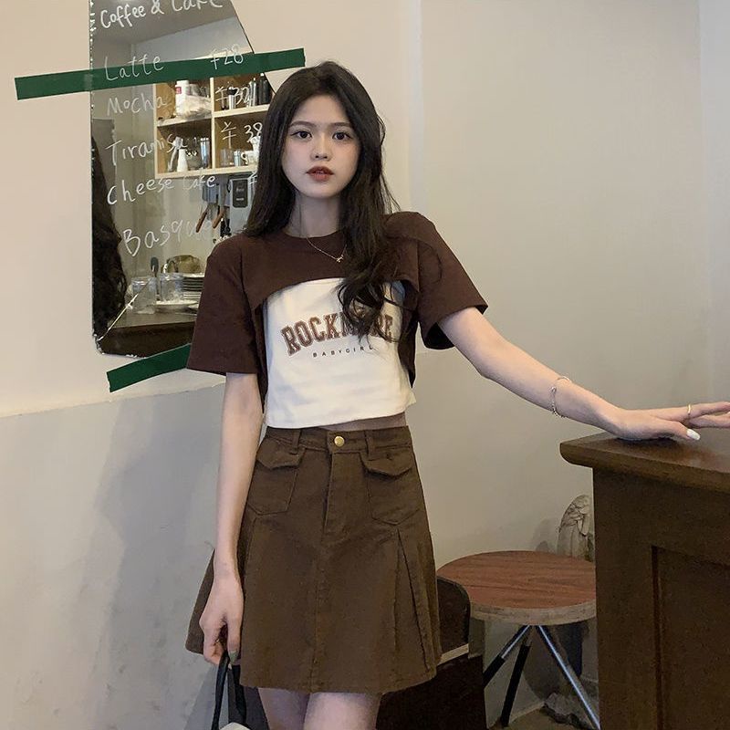 Áo Thun Crop Top Ngắn Tay Hai Mảnh Thiết Kế In Họa Tiết Phong Cách Âu Mỹ Cổ Điển Mùa Hè Dành Cho Bạn Nữ