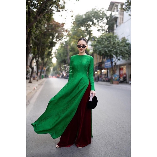 áo dài gấm cổ tròn