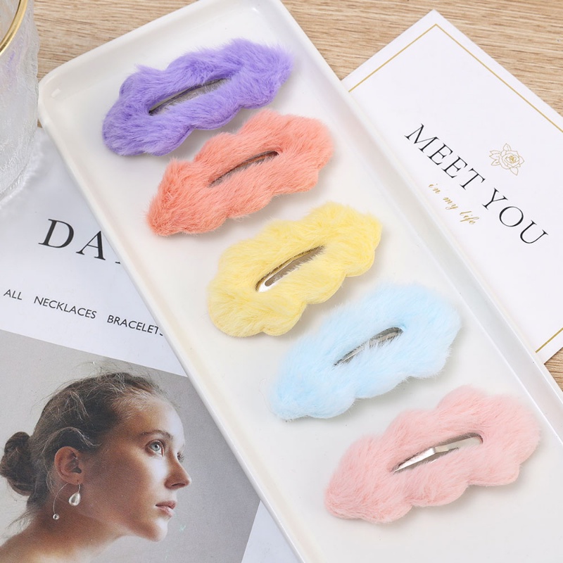 Kẹp Tóc Hình Đám Mây Bằng Lông Nhung Màu Sắc Ngẫu Nhiên Dễ Thương Xinh Xắn Cho Bé Gái
