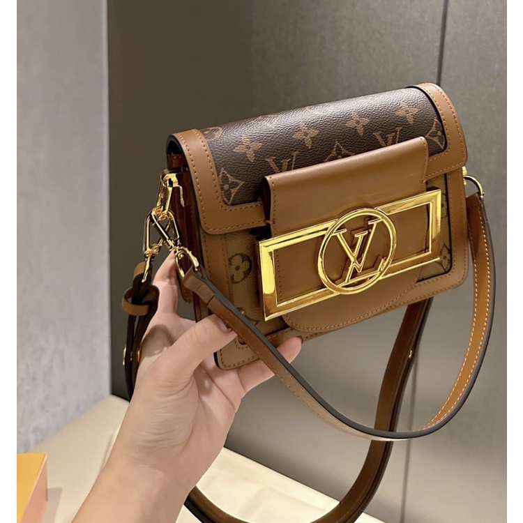 Túi đeo W266-20 LV NEW DAUPHINE 2023 Size 20 x 13 Cm • 2 Dây cầm tay - Đeo chéo • Form 2 bên phồng full2box