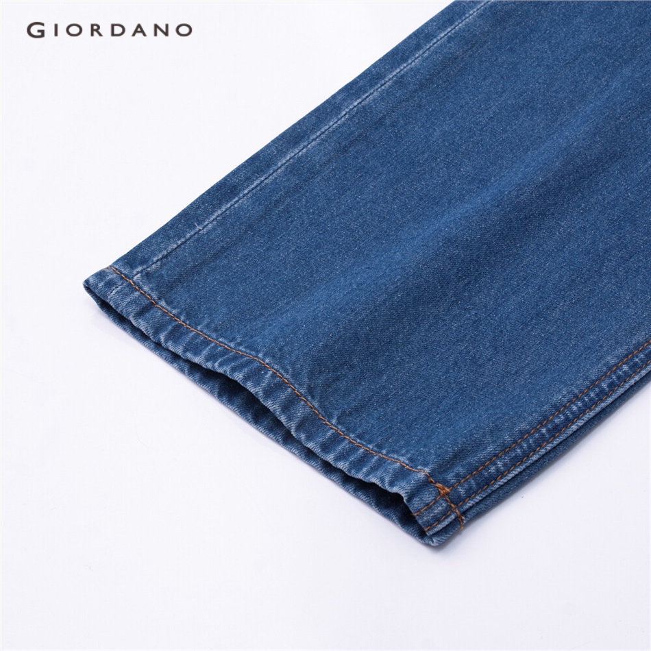Quần jean denim giặt GIORDANO 18113902 năm túi cạp vừa cho nam