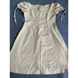 đầm dưới 56kg