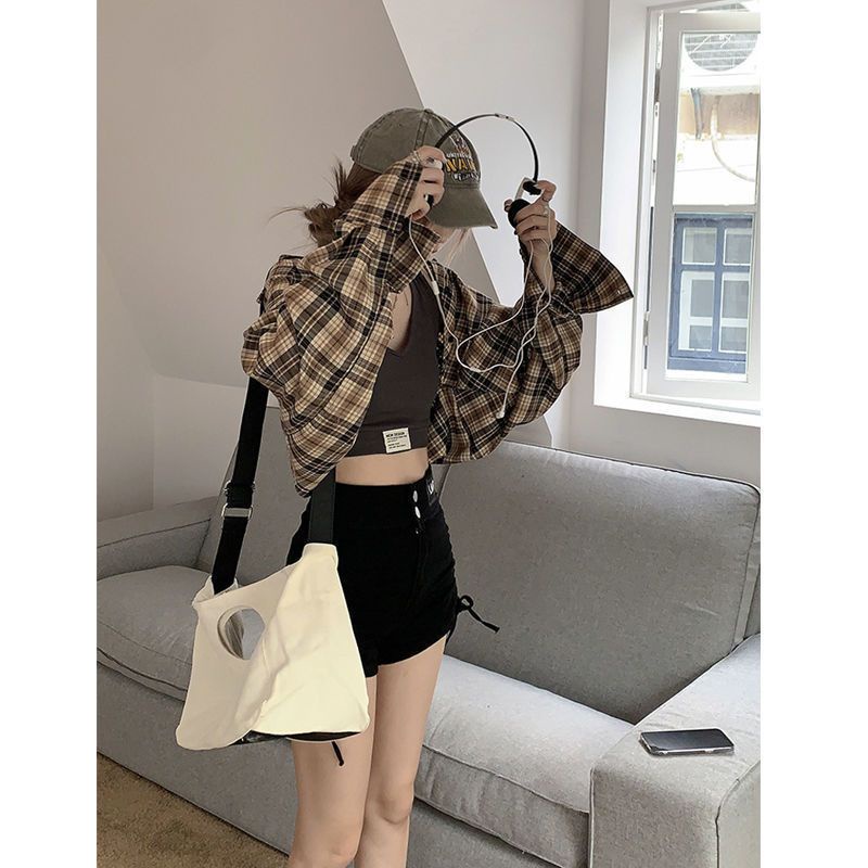 Bộ Áo Sơ Mi Chống Nắng + Áo Hai Dây Màu Xám Thời Trang Mùa Hè Cho Nữ