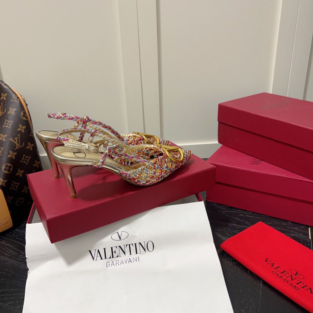 Sandal Cao Gót Hở Ngón Mũi Nhọn Thiết Kế Mới Thời Trang Dành Cho Năm 2023