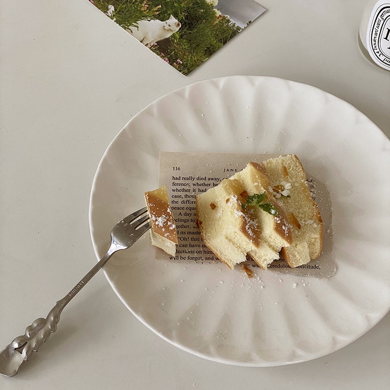 [HCM] đơn giản phong cách hàn quốc hoa văn hoa cúc đĩa gốm đĩa cổ điển đĩa tráng miệng，dĩa đựng hoa quả (8inch)