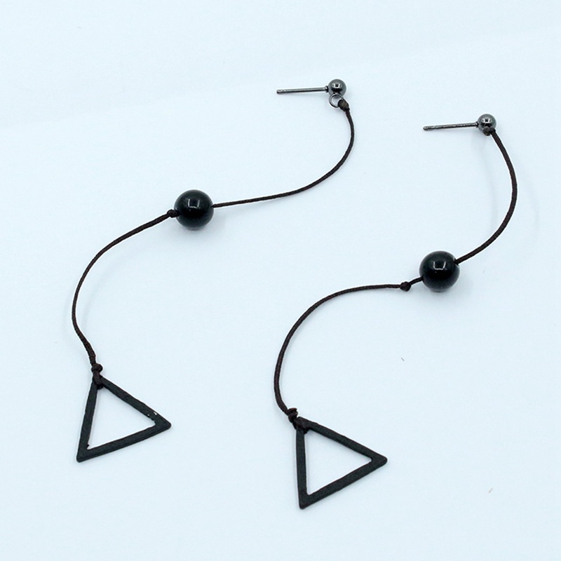 Khuyên Tai Màu Đen Hóa Trang Nhân Vật Chainsaw Man Hungry Devil Makima