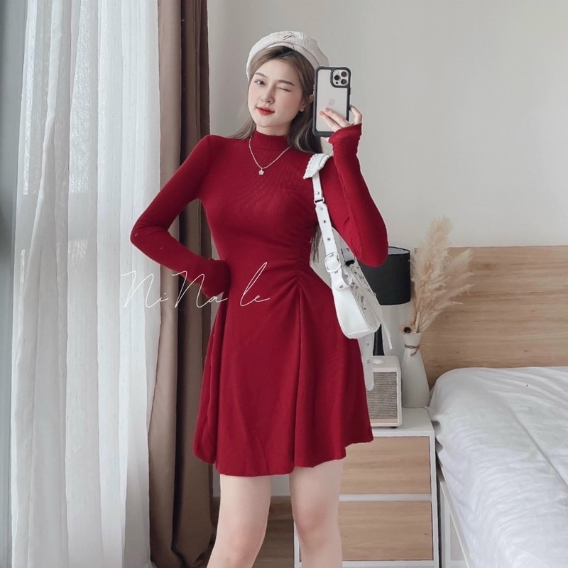 Đầm thun cổ tròn trụ dài tay xòe hai màu đỏ đenUk alohashop91