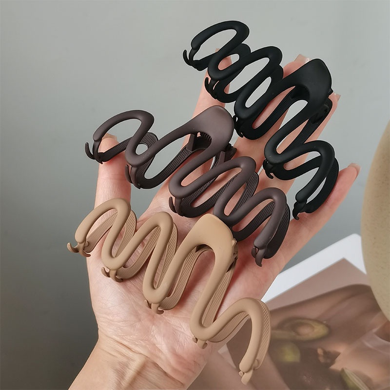 Kẹp Tóc Kim Loại Hình Cá Mập Thời Trang Cho Nữ