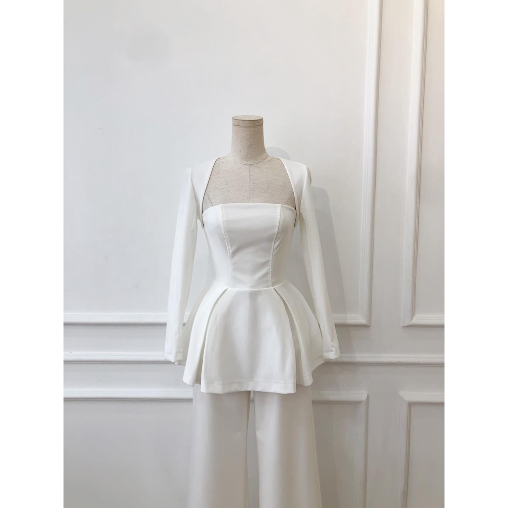Áo peplum dáng xòe cổ vuông tay dài cực sang chảnh