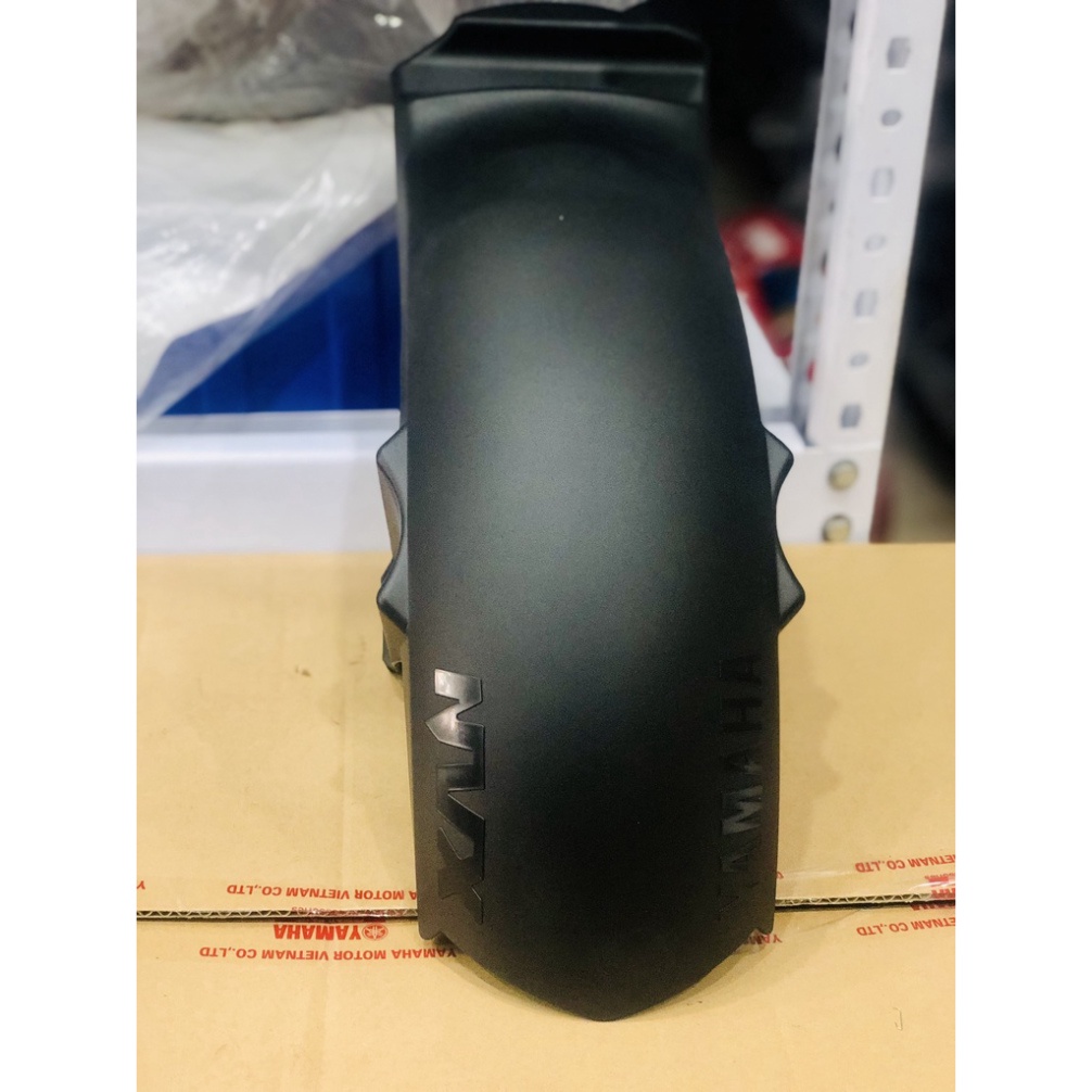 DÈ CHẮN BÙN BÁNH SAU NVX CHÍNH HÃNG YAMAHA