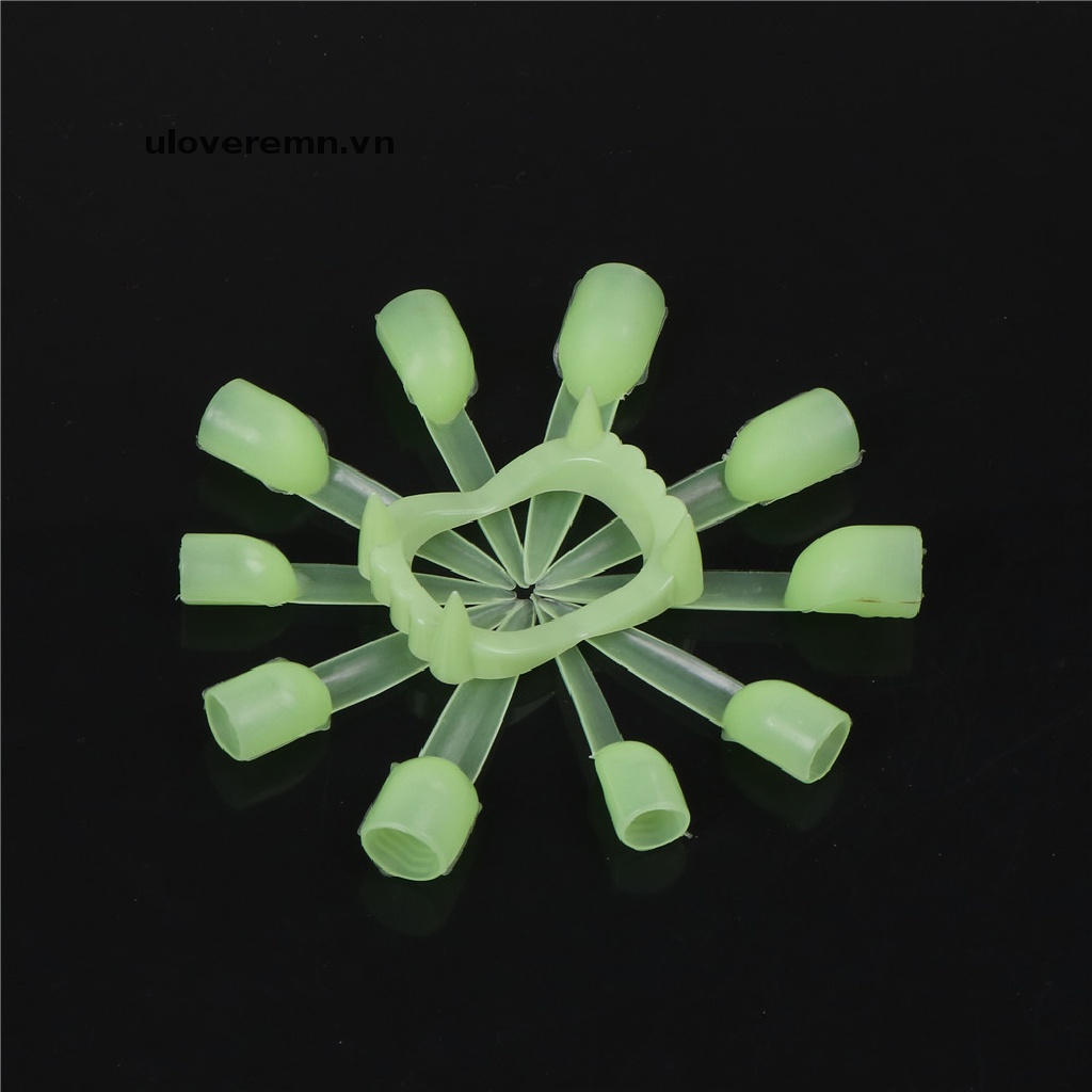 Bộ 10 Chiếc Răng Ma Cà Rồng Phát Sáng