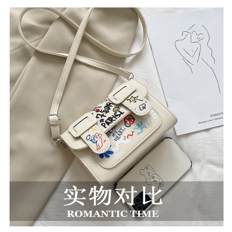 Túi Đeo Chéo Họa Tiết Graffiti Mẫu Mới 2023 Thời Trang Cho Nữ