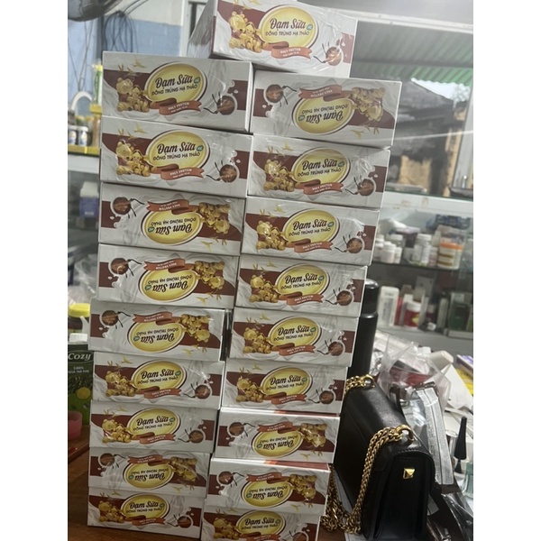 Đạm sữa đông trùng hạ thảo