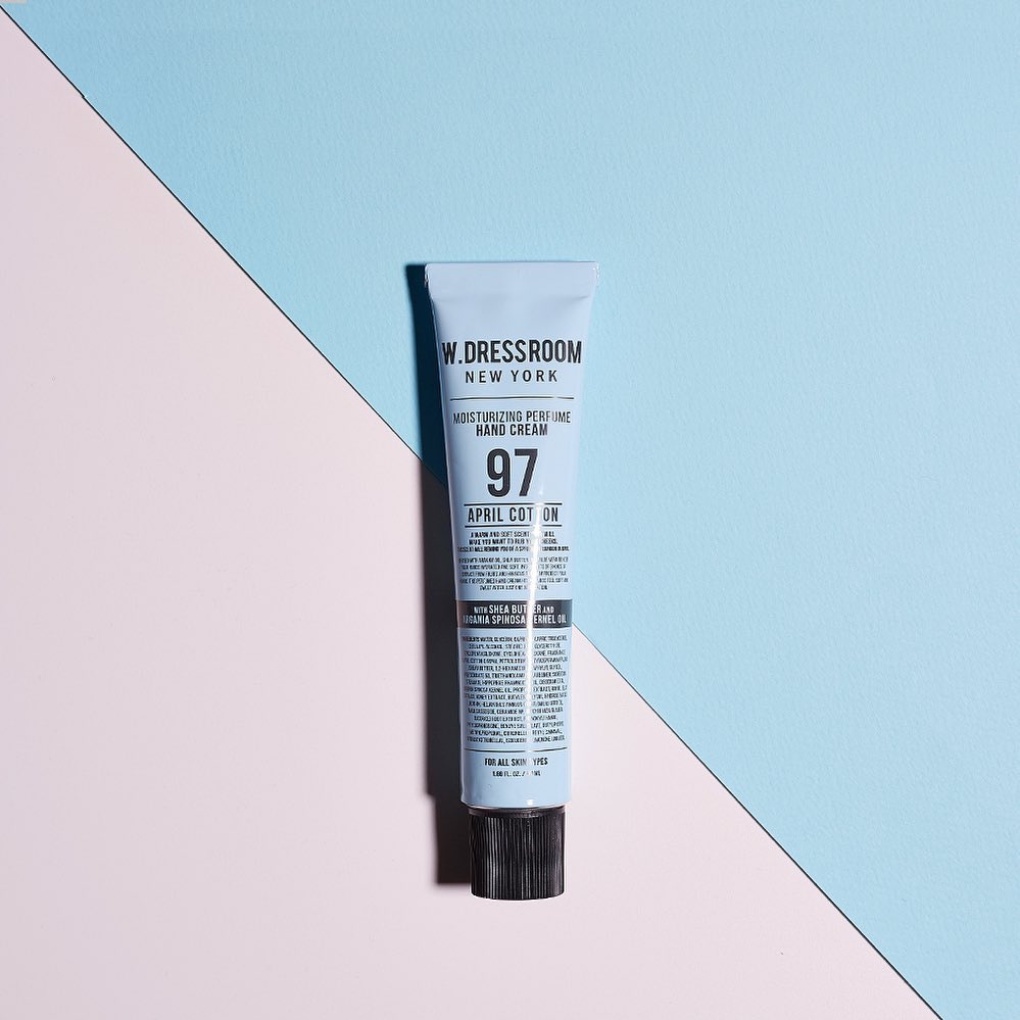 Kem dưỡng tay W.DRESSROOM Moisturizing Perfume 50ml