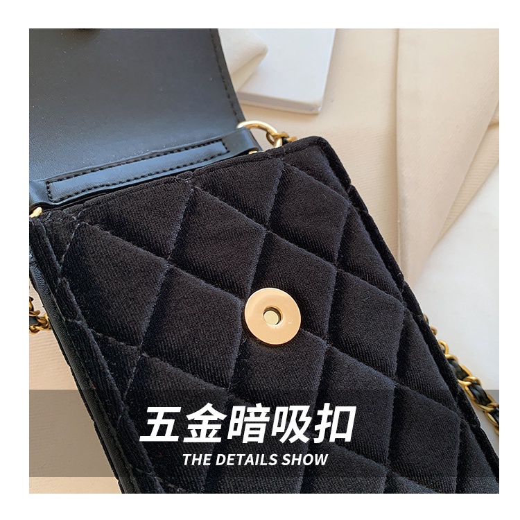 Túi Đeo Chéo Đựng Điện Thoại Bằng Nhung Họa Tiết Kẻ Ô Kim Cương Phối Dây Xích Thời Trang Năm 2023