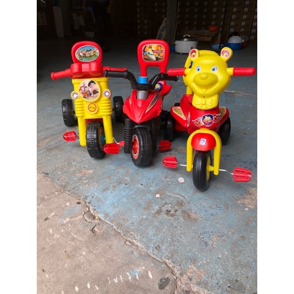 BÁNH TRƯỚC XE THỔI BA BÁNH