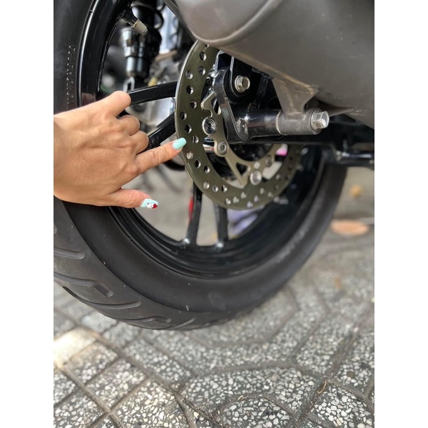 Đĩa TQ6 phe gài inoc size 240mm gắn Sh150i/125/Sh300i/Sh300i/…