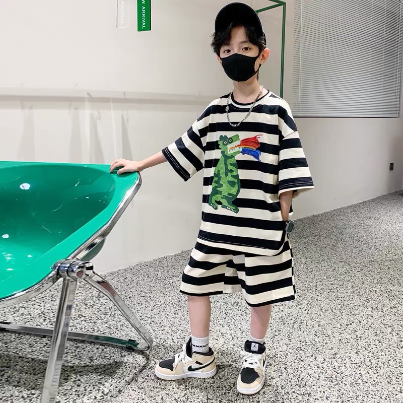 Bộ quần áo cotton hè "D. SEMYS" 14-52kg cho bé trai 4-14 tuổi. Thoáng mát, co giãn tốt. Hàng may kỹ. STB53