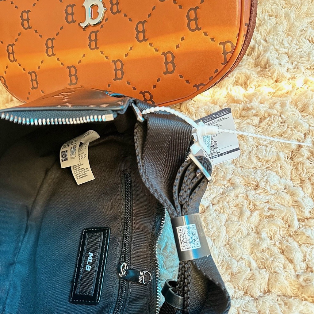 Túi MLB hobo nữ kẹp nách dây đeo bảng to chất da dày dặn form siêu nét