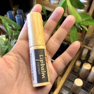 Son dưỡng Dừa - Lip coconut