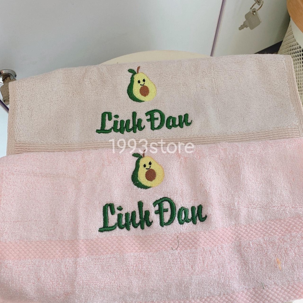 Khăn thêu tên kèm sticker theo yêu cầu xinh xắn đáng yêu size 35x75cm thích hợp cho bé mầm non đi học