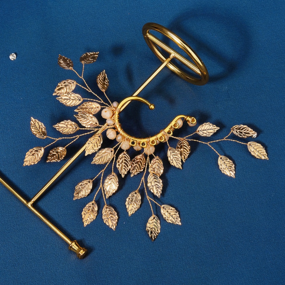 1 Khuyên Kẹp Vành Tai Hình Lá Vàng Phong Cách Vintage Thanh Lịch Dành Cho Nữ