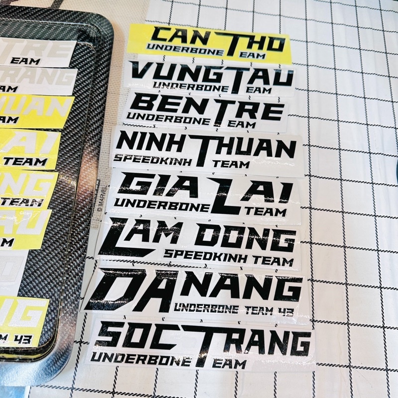 [Giá 1 Tem] Tem phản quang 64 tỉnh thành bóc ghép nổi trên mọi nền màu ✌