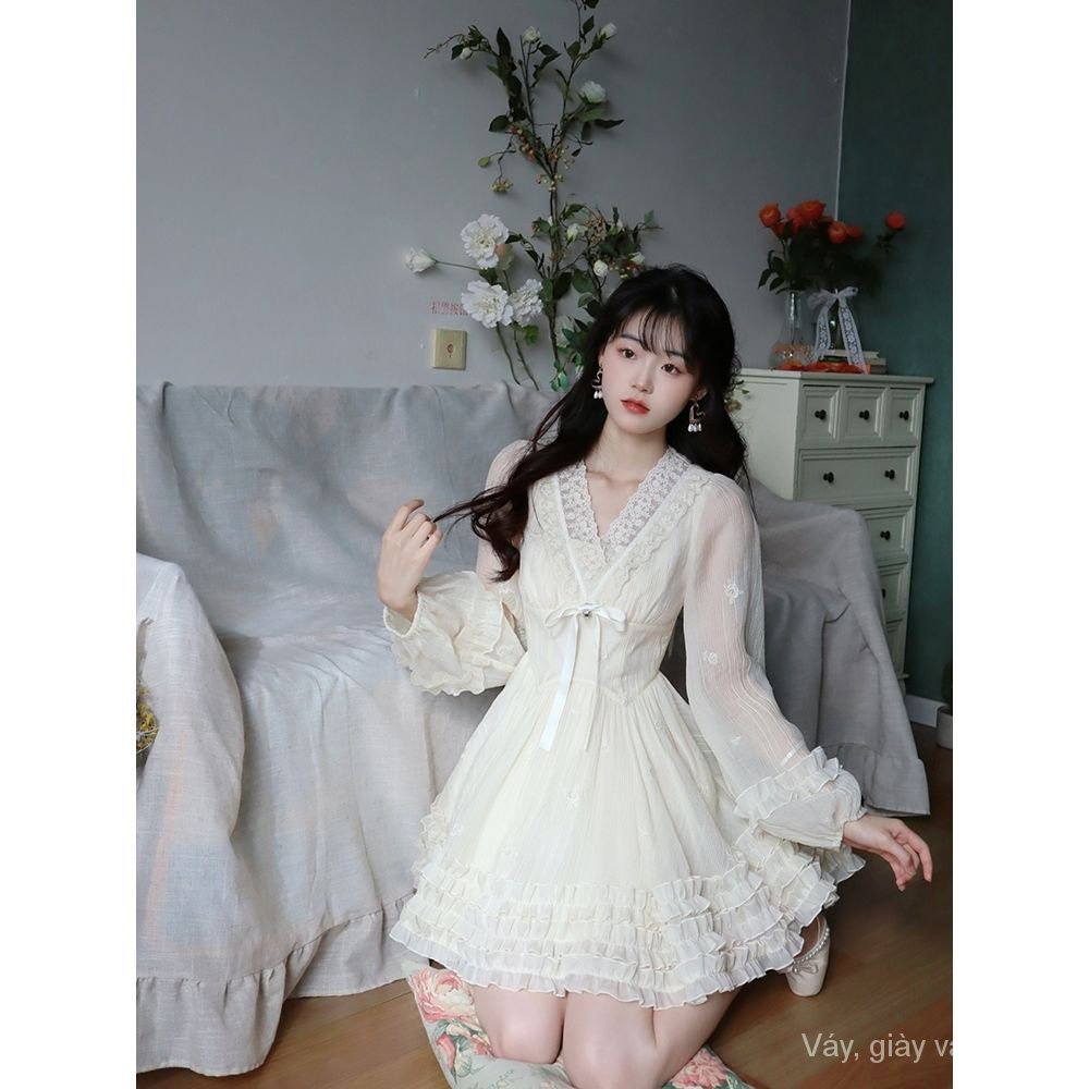 Đầm Chiffon Dài Tay Cổ Chữ V Phối Ren Hoa Phong Cách Mùa Xuân Mới 2023