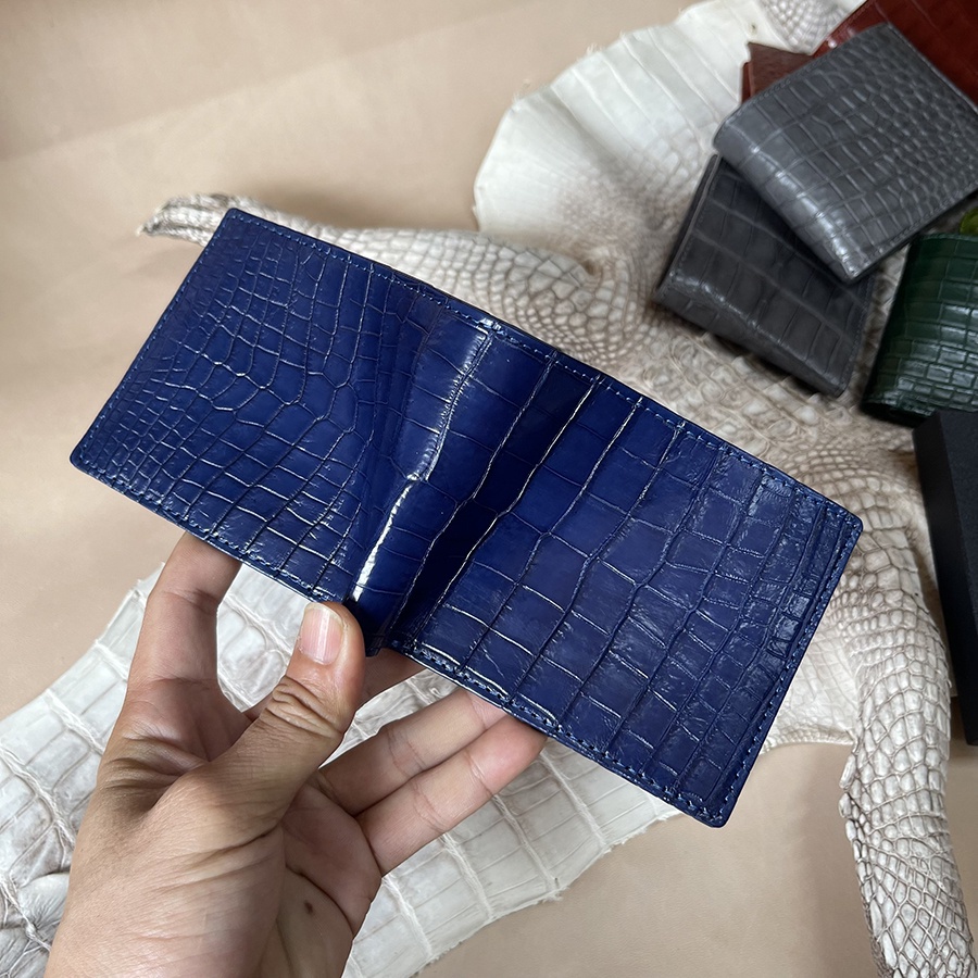 Ví Cá Sấu Da Thật 2 Mặt Phần Da Bụng Trơn Màu Xanh Navy BH 24T TD16223