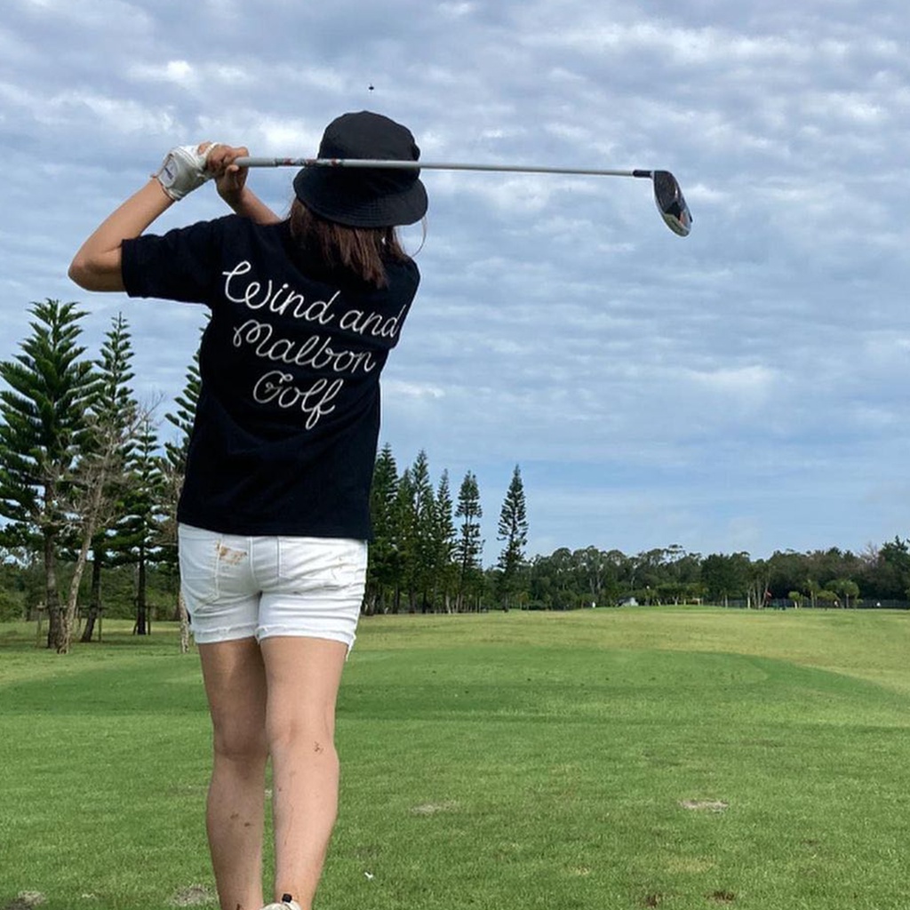 Áo Thun Đánh Golf Malbon Cổ Tròn Ngắn Tay Dáng Rộng In Chữ Sau Lưng Thời Trang Cho Nam Và Nữ