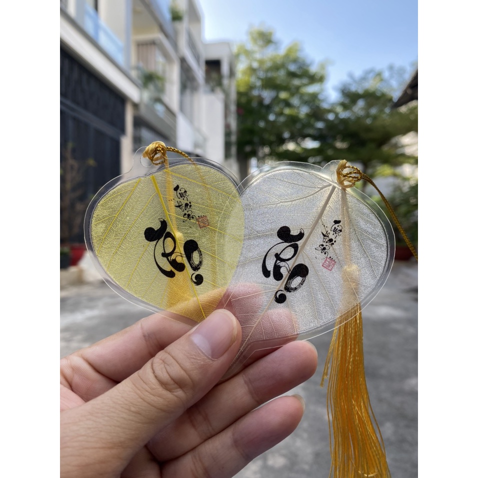 - Lá bồ đề in chữ Thư Pháp - Món quà mang đến May Mắn, Bình an - Kích cỡ 6x9cm