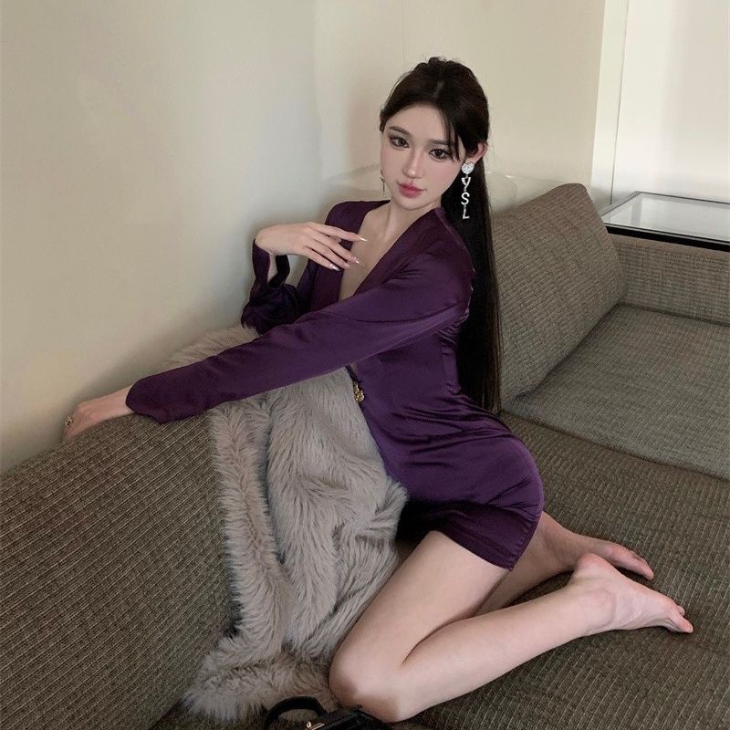 Trang Phục Dáng Ôm Màu Tím Khoét Lỗ Phong Cách Mới 2023 Thời Trang Cao Cấp Cho Nữ