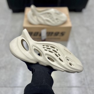 [ROOM95] Giày thể thao sneaker (YZ_30) Foam Runner 'Sand'