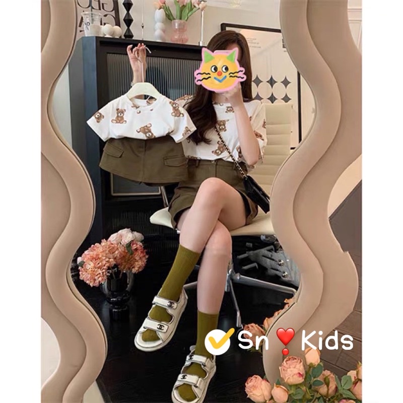 Set áo gấu quần giả váy kaki cho bé gái