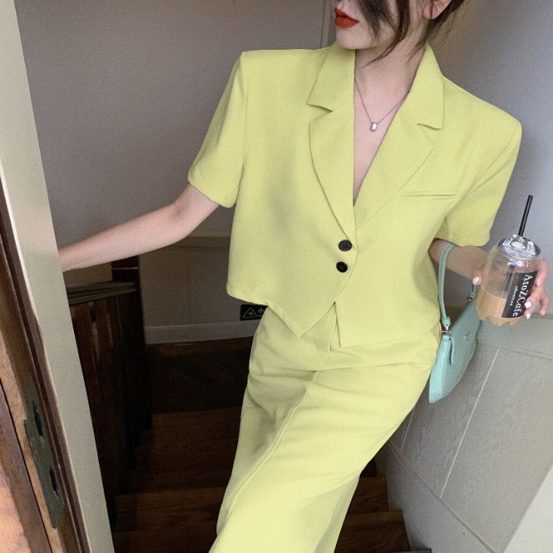 Set váy vest vàng dài - Hàng Quảng Châu